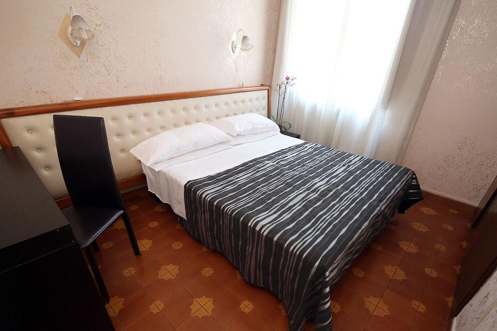 Roma Room Hotel Extérieur photo